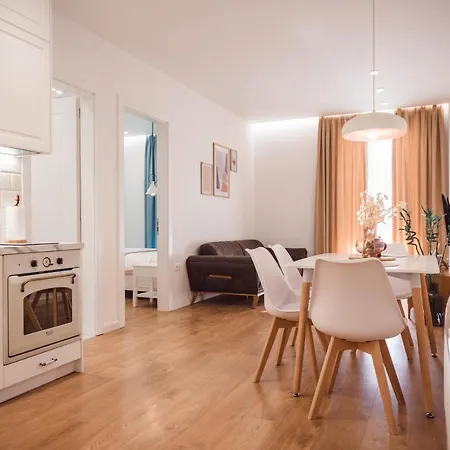 Tam Skanderbeg Square City Center Apartment No4