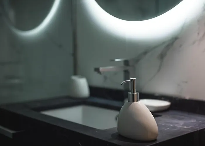 Tam Skanderbeg Square Center No4 * 地拉那