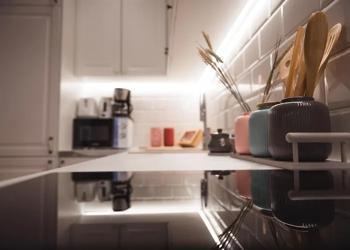 Tam Skanderbeg Square Center No4 *