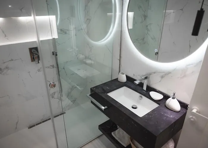 Tam Skanderbeg Square Center No4 Apartamento *